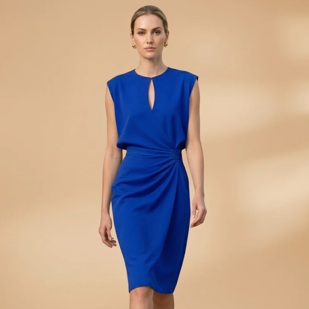 Dress Round Neckline and Sleeveless Design for Women