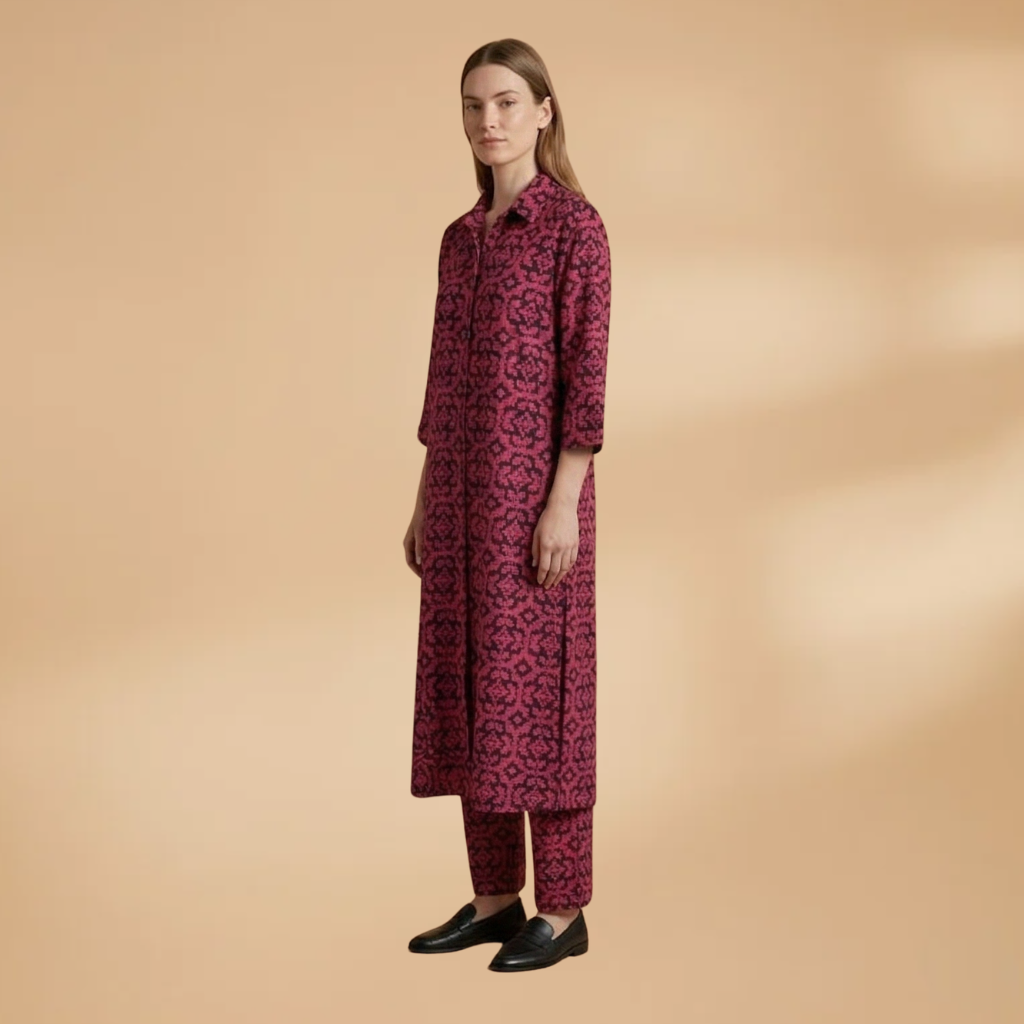 Two-Piece Set with Geometric Pattern and Relaxed Fit for Women