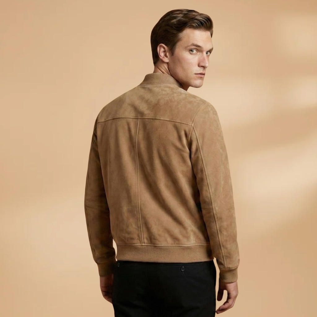 Long Sleeve Jacket with Clean Design and Comfortable Fit for Men