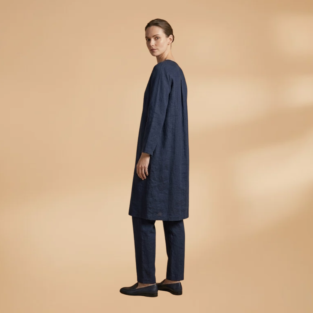Stylish Set with Lightweight Fabric and Flattering Cut for Women