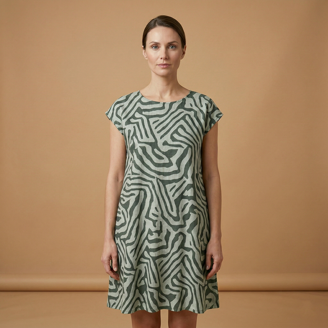 Casual Summer Dress with A-Line Fit and Flared Sleeves for Women