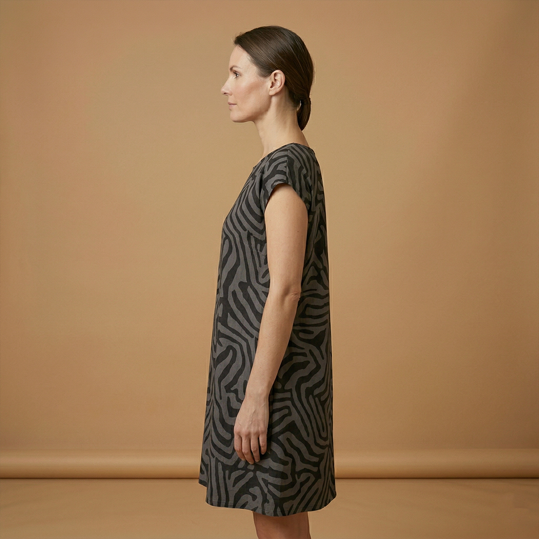 Casual Summer Dress with A-Line Fit and Flared Sleeves for Women