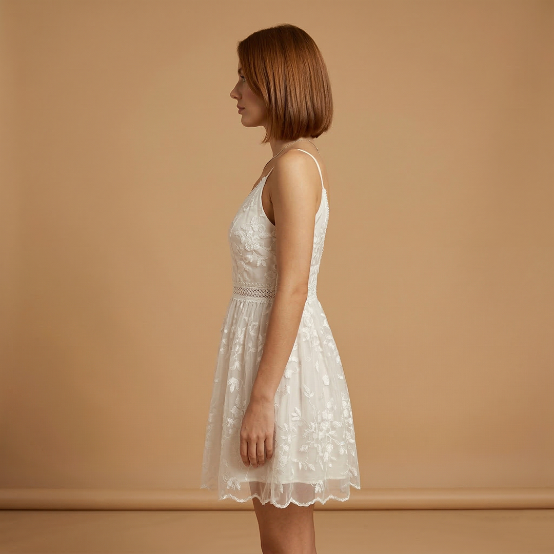 Dress V-Neckline and Floral Pattern for Women