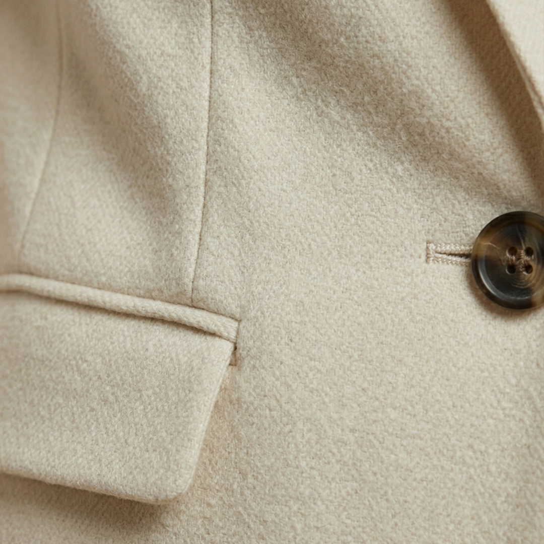 Everyday Blazer with Single-Button Closure and Flap Pockets for Women