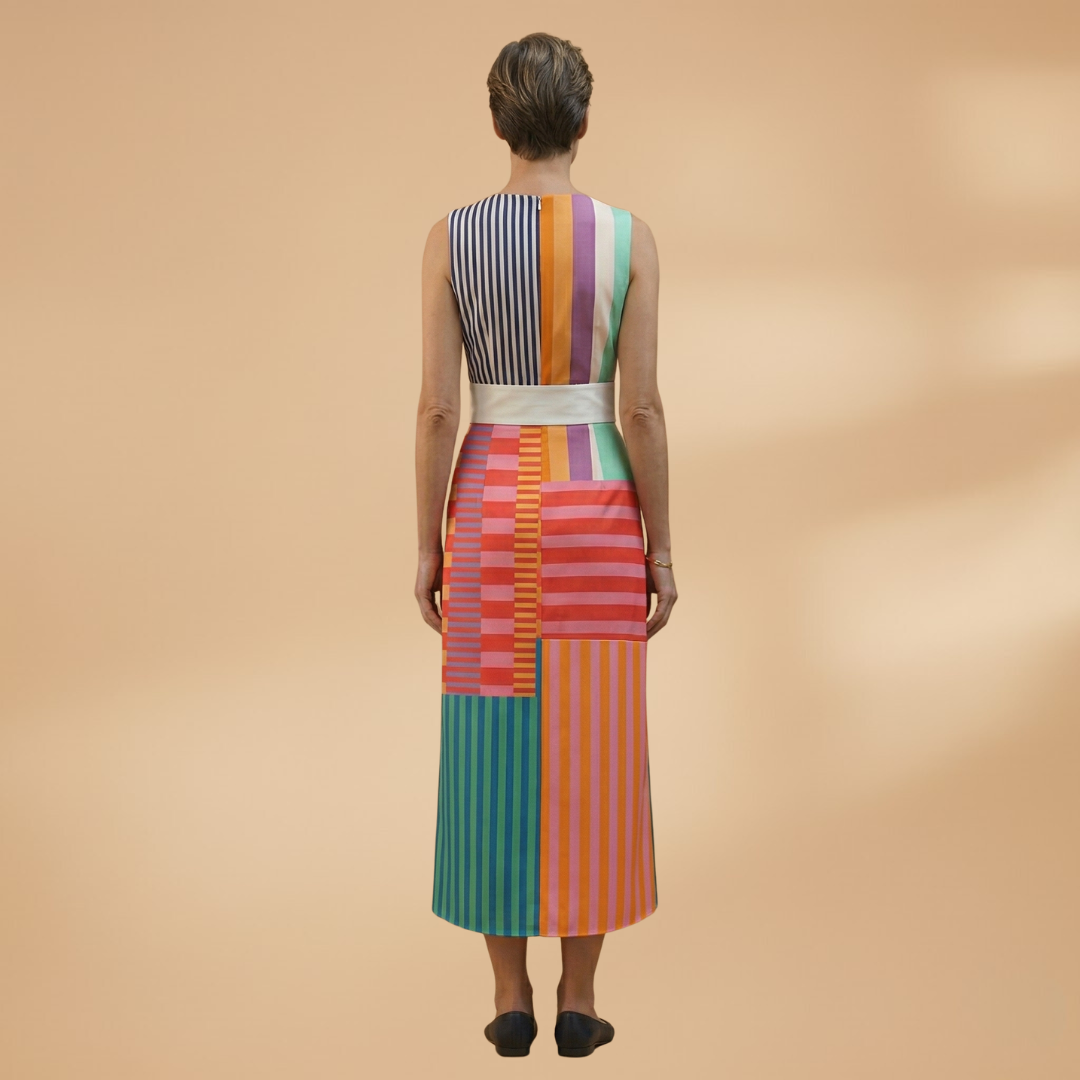 Geometric Maxi Dress with Tummy-Smoothing Effect and Timeless Design for Women