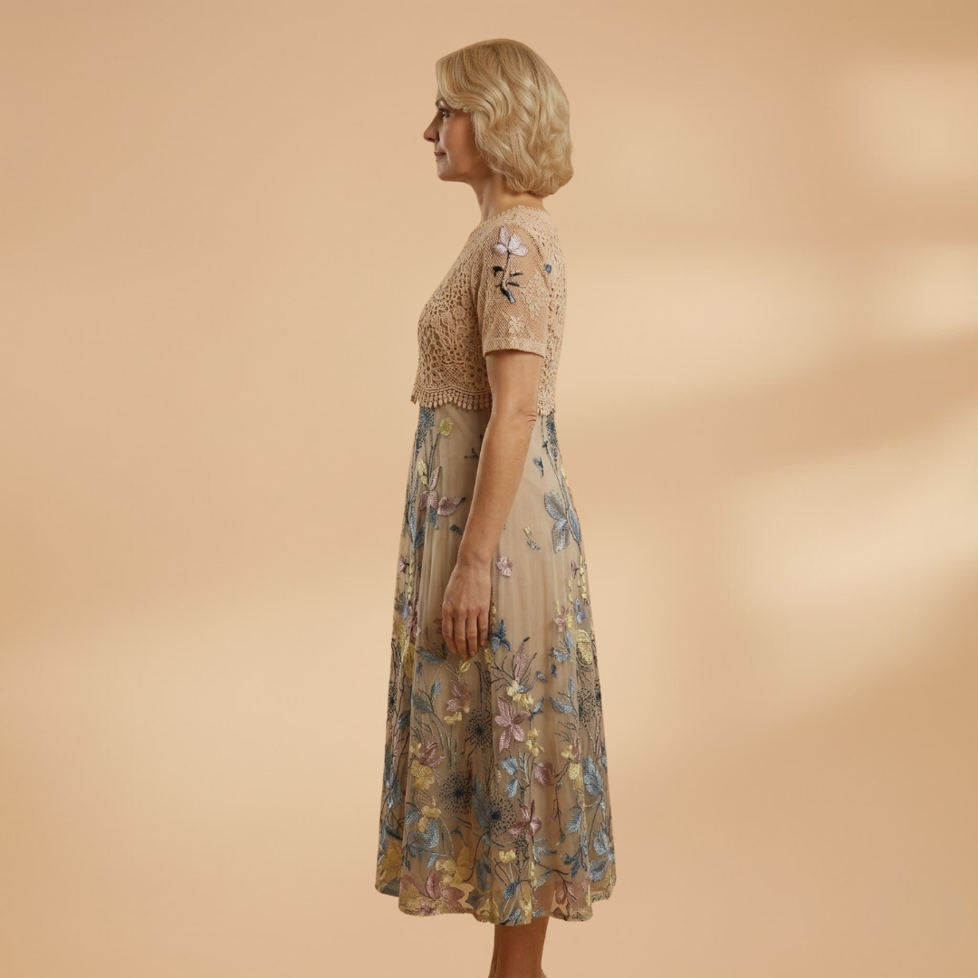 Graphic Lace Midi Dress Short Sleeves for Women
