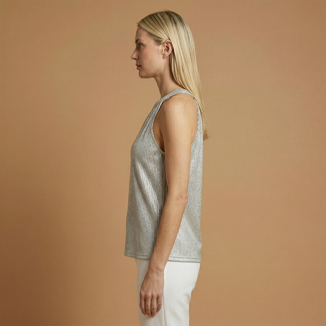 Halter Top with Round Neck and Versatile Design for Women