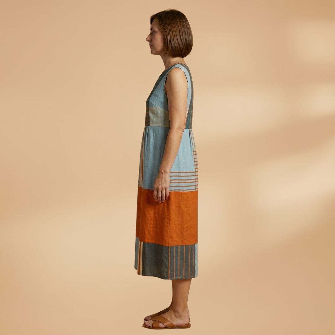 Midi Dress with Geometric Pattern and Side Pockets for Women