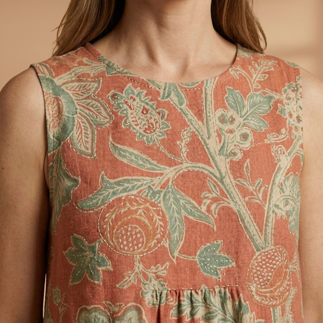 Midi Dress with Sleeveless and Breathable Fabric for Women