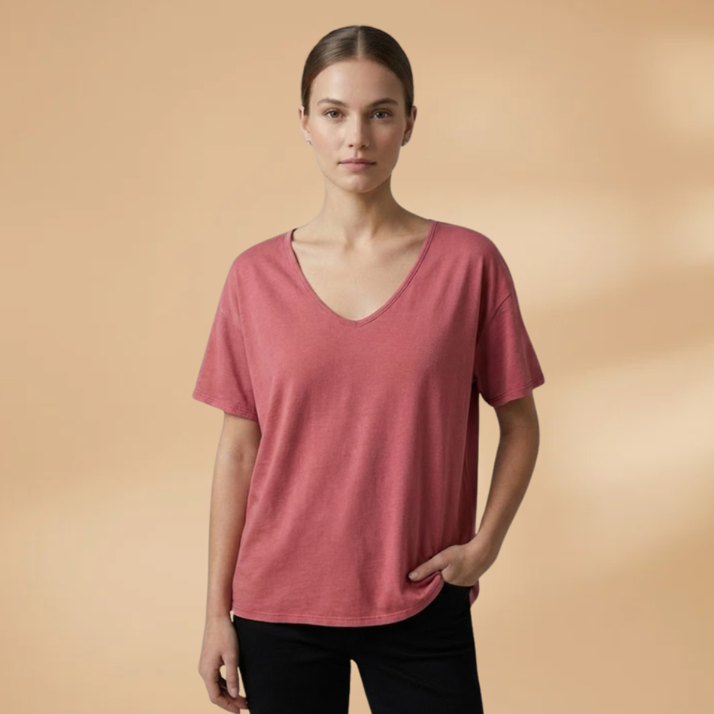 T-shirt with loose fit and breathable surface for Women