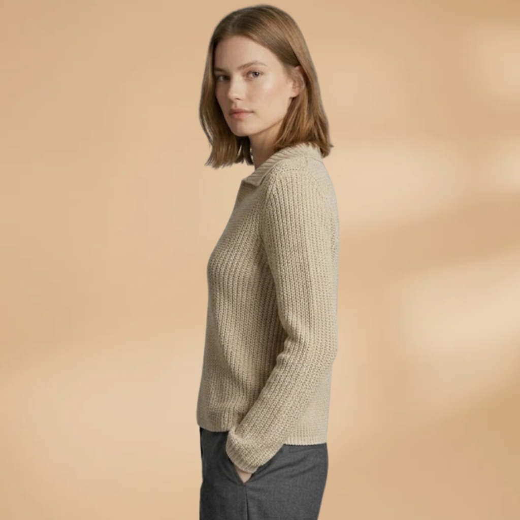 Top with a V-neckline and loose fit for Women