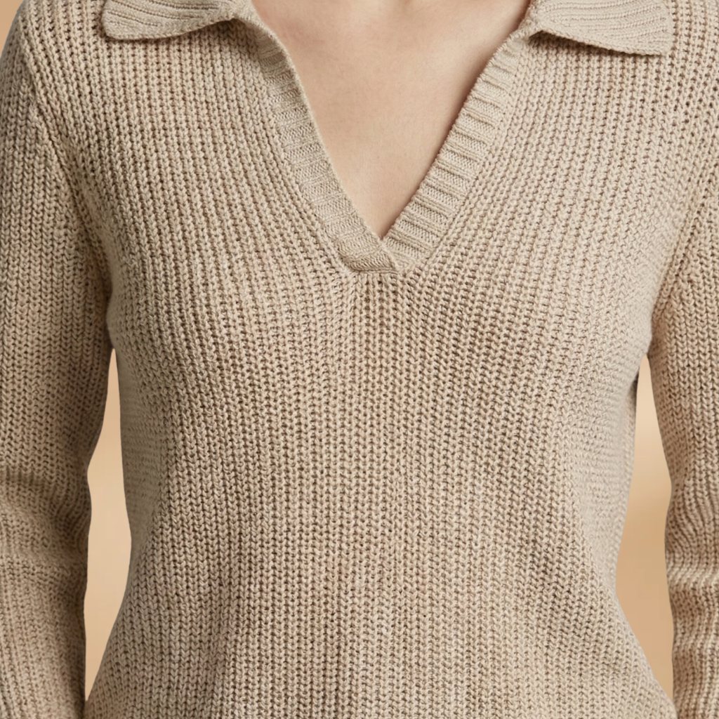 Top with a V-neckline and loose fit for Women