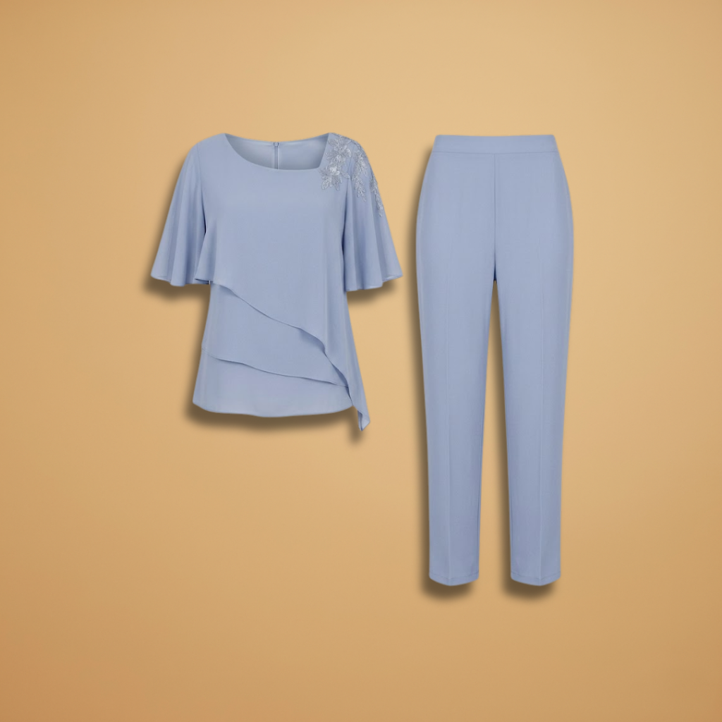 Two-Piece Set with Tapered Legs and Short Sleeves for Women