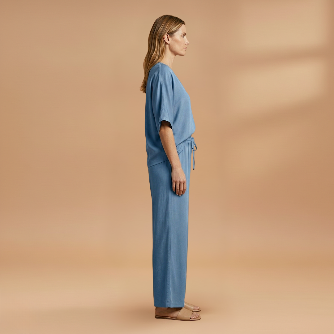 Two-Piece Set with V-Neck and Wide-Leg Pants for Women