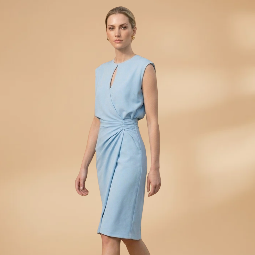Dress Round Neckline and Sleeveless Design for Women