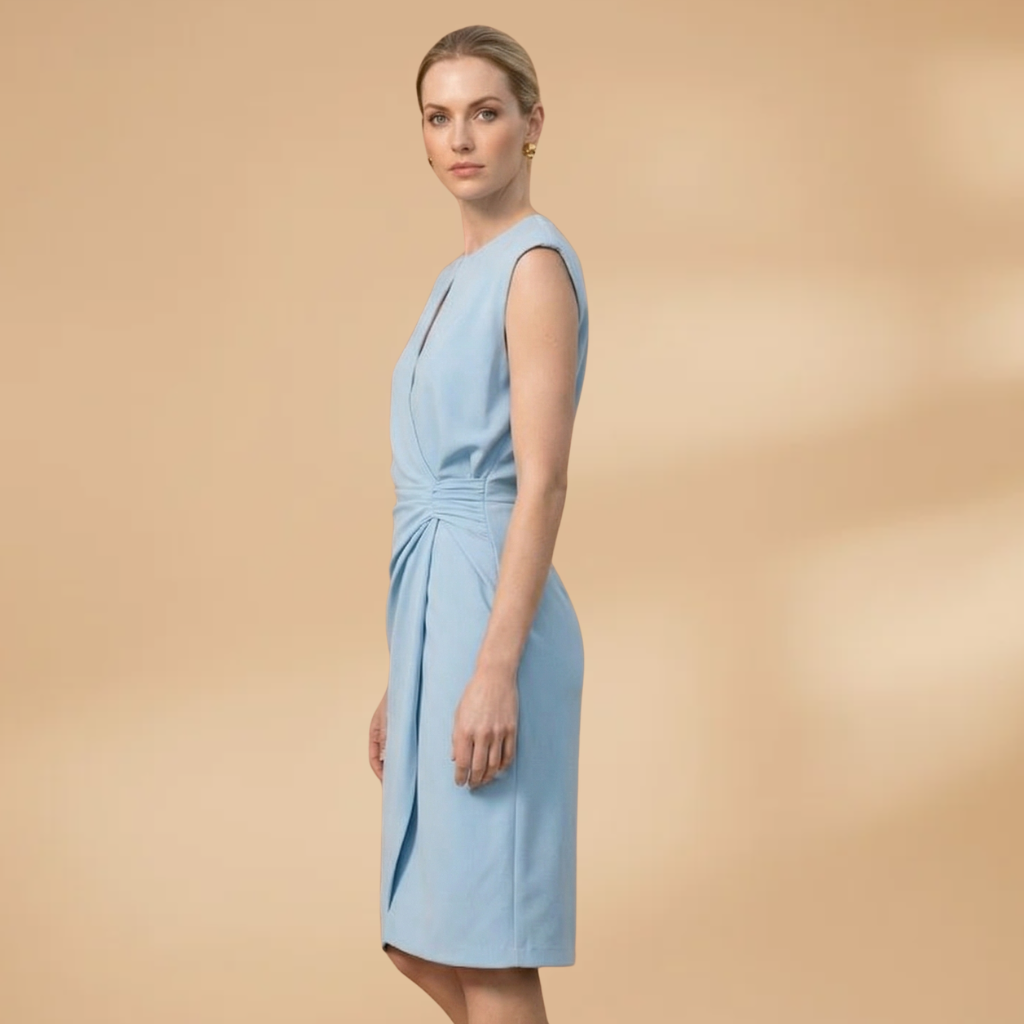 Dress Round Neckline and Sleeveless Design for Women