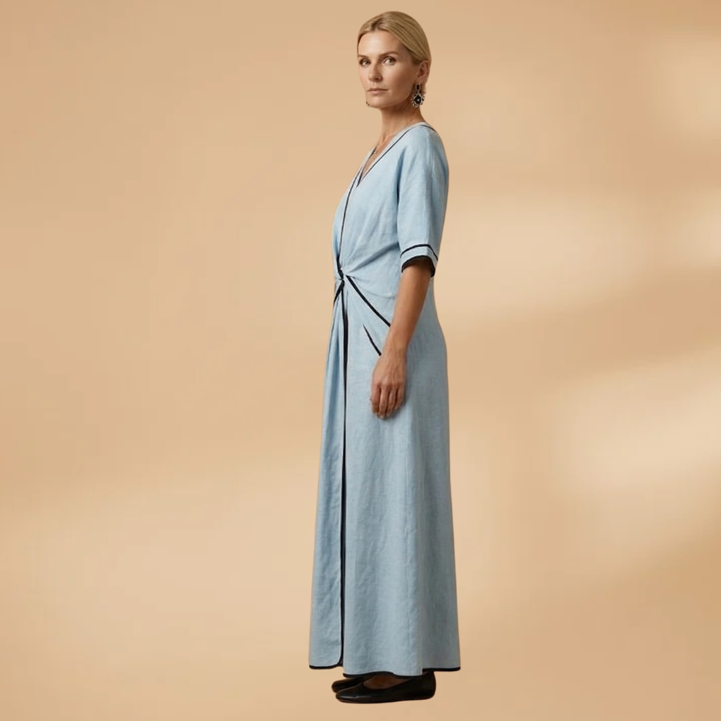 Dress with a V-neckline and contrasting trims for Women