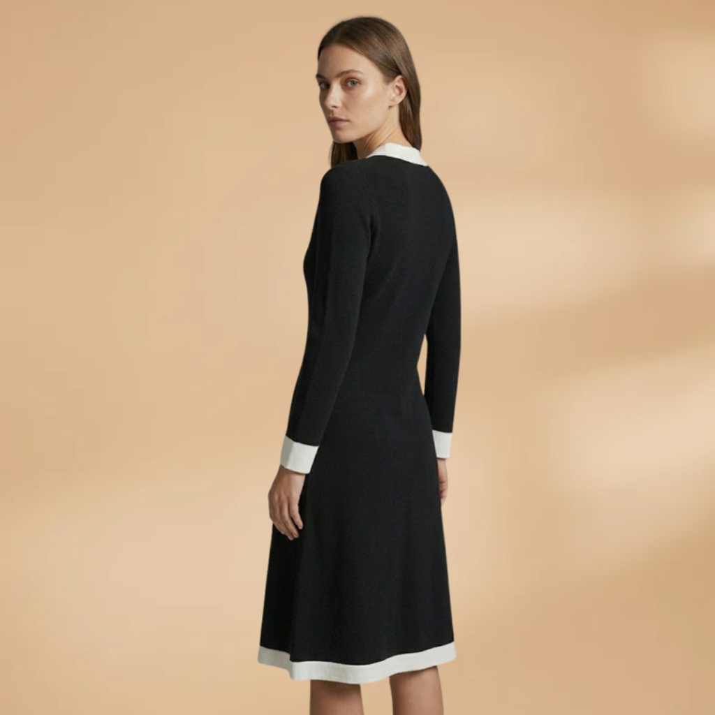 Dress with a V-neckline and long sleeves for Women