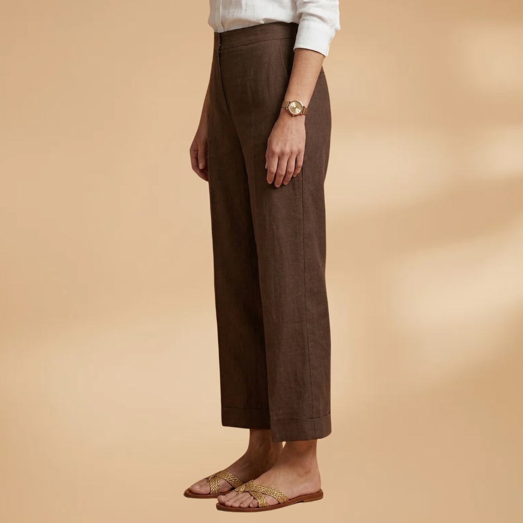 Trousers Side Pockets and Straight Legs for Women